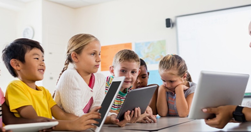 Technology in Modern Schooling: Transforming the Way Students Learn